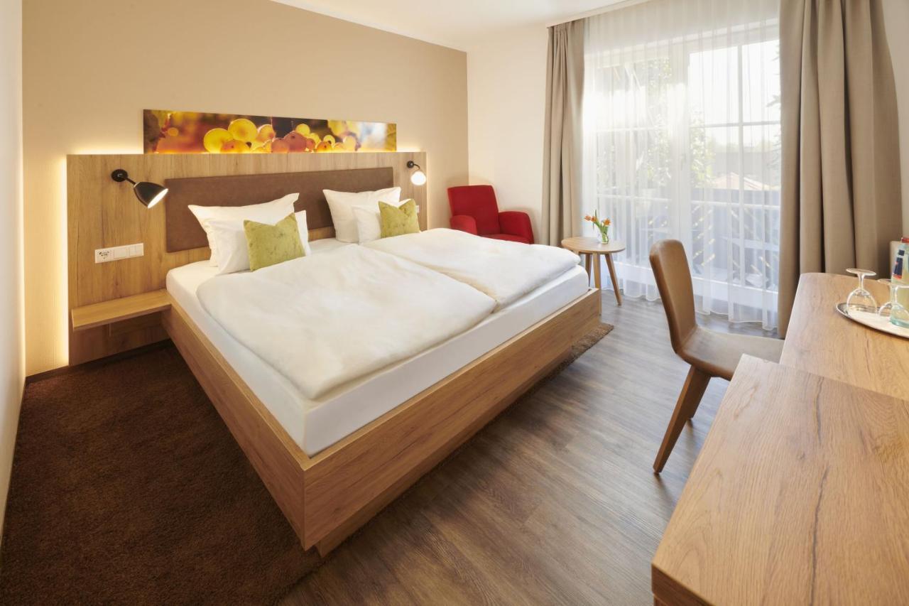 Kreuz-Post Hotel-Restaurant-Spa 보츠부르크 외부 사진
