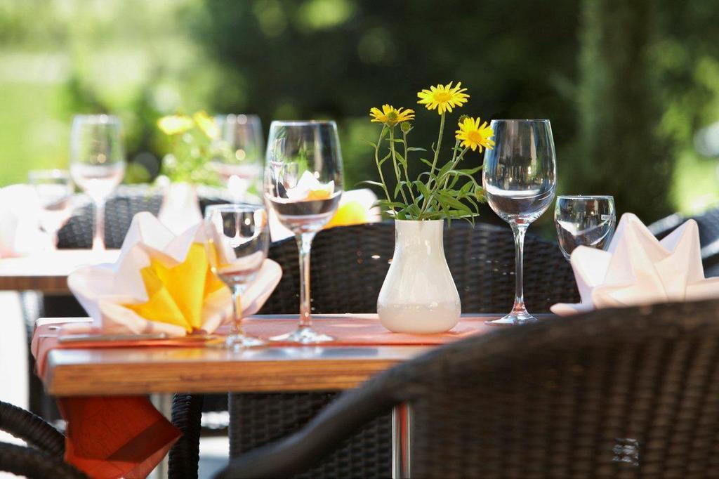 Kreuz-Post Hotel-Restaurant-Spa 보츠부르크 외부 사진